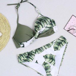 NWT Green leaf botanical bikini set medium